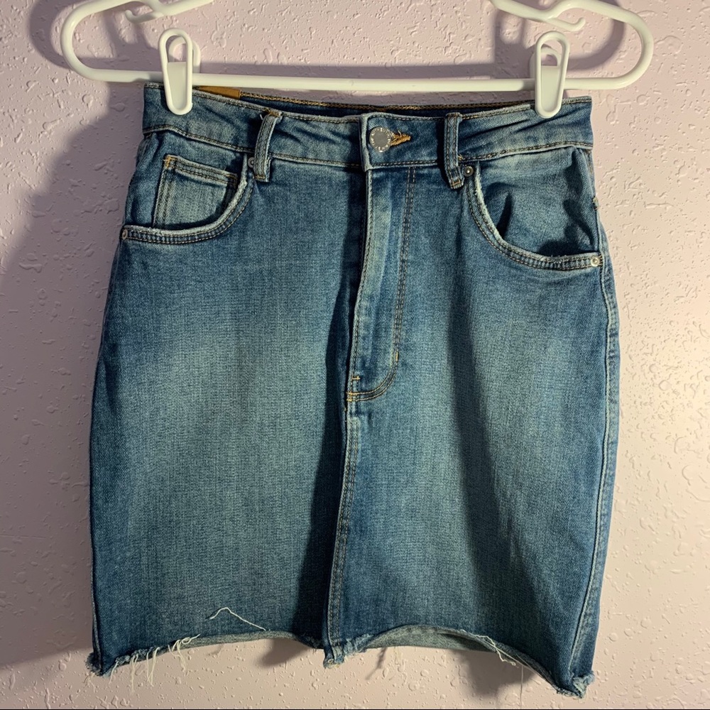 Zara blue denim skirt